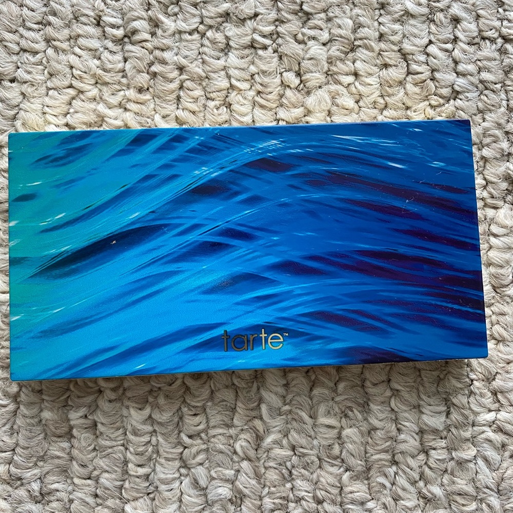 Tarte skin twinkle highlighter palette